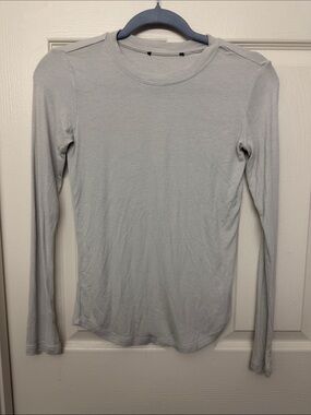 Women's Long-Sleeve Ribbed Crewneck Top - Light Gray